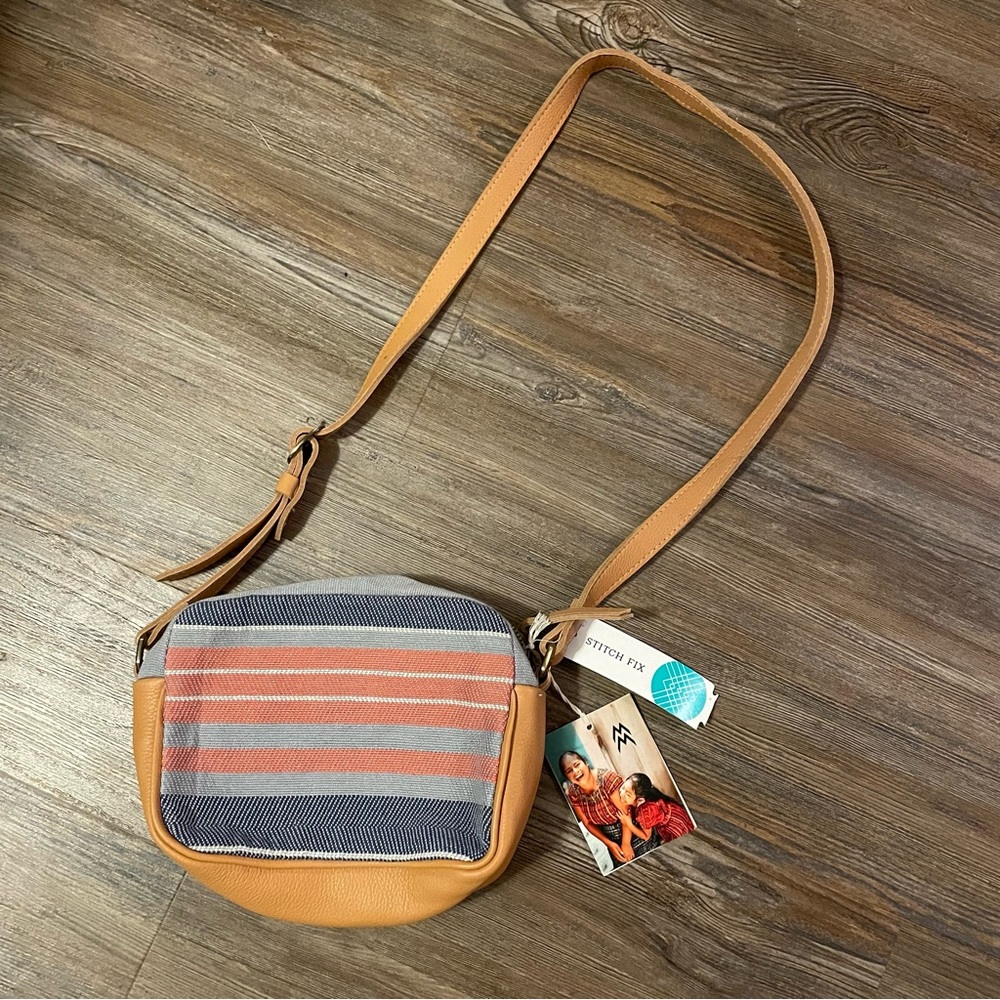 Mercado Juana Crossbody